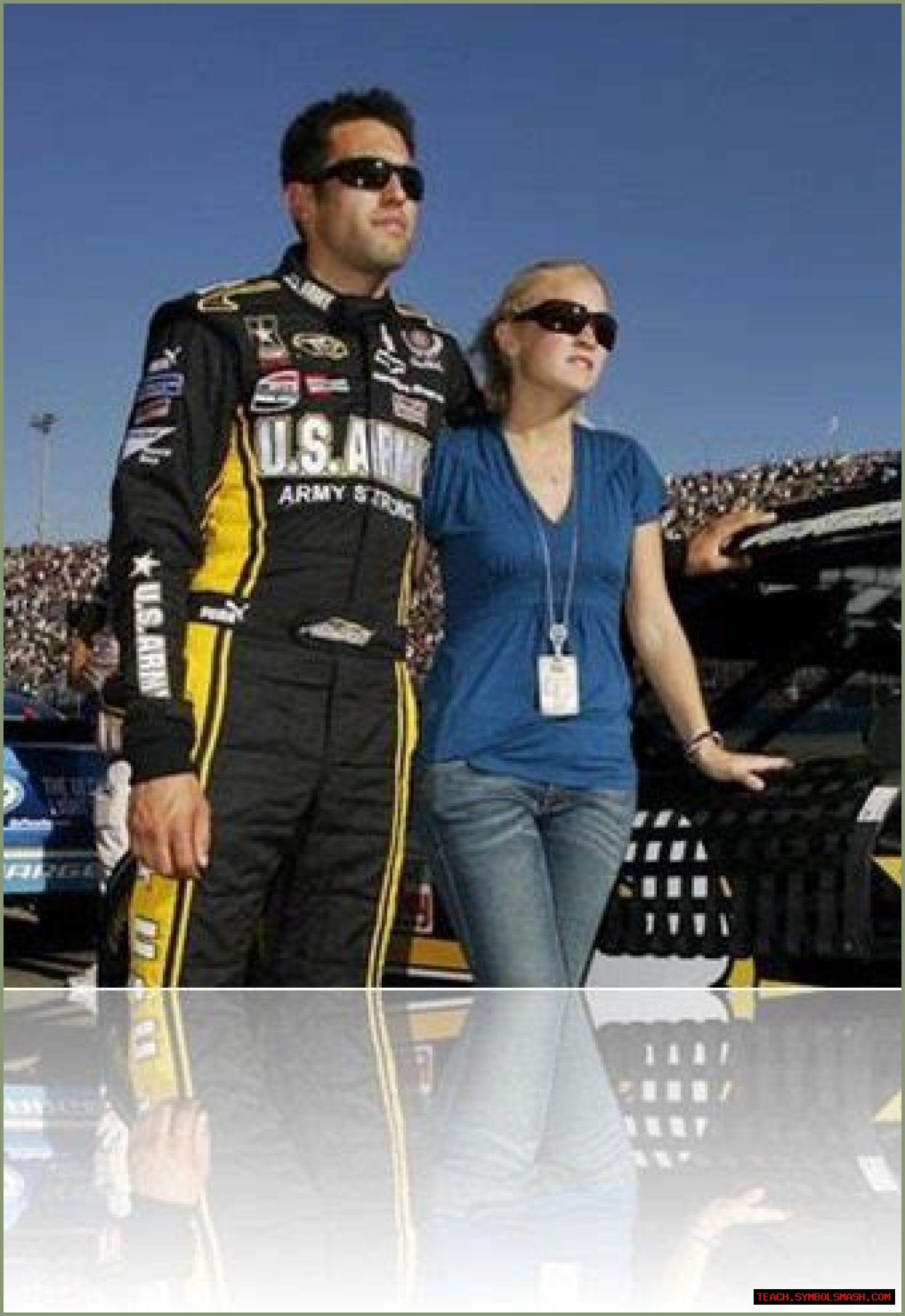  Aric Almirola’s wife Janice Goss Almirola 