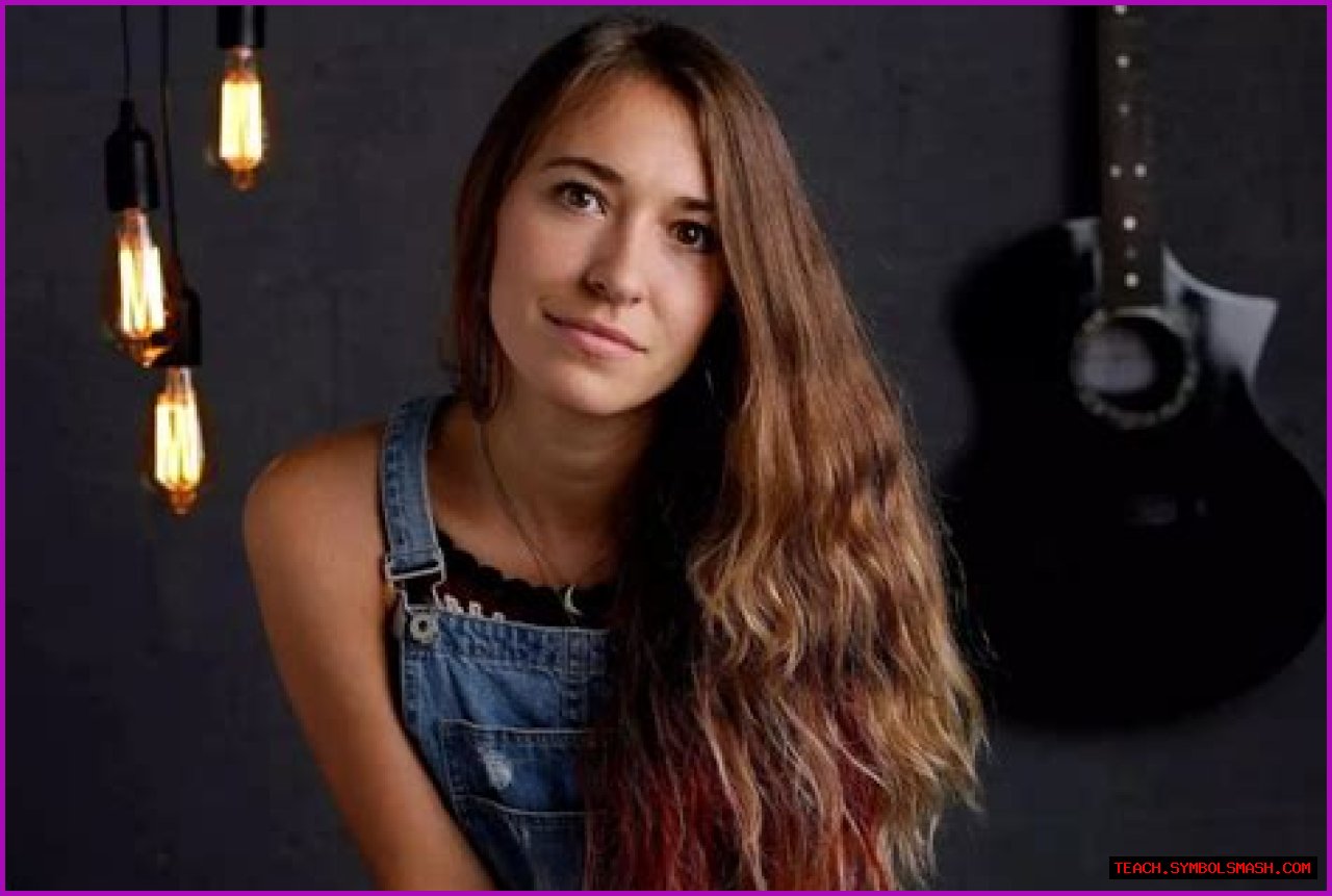 Lauren Daigle Net Worth 2023, Age, Biography, Height, Boyfriend, Family